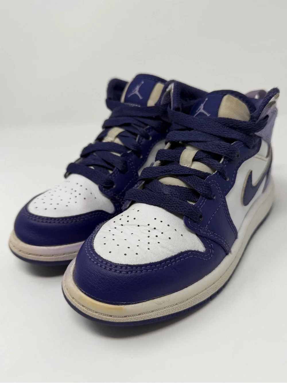 Nike Jordan 1 Kids' Purple and White High-Top Sneakers Sz.11c